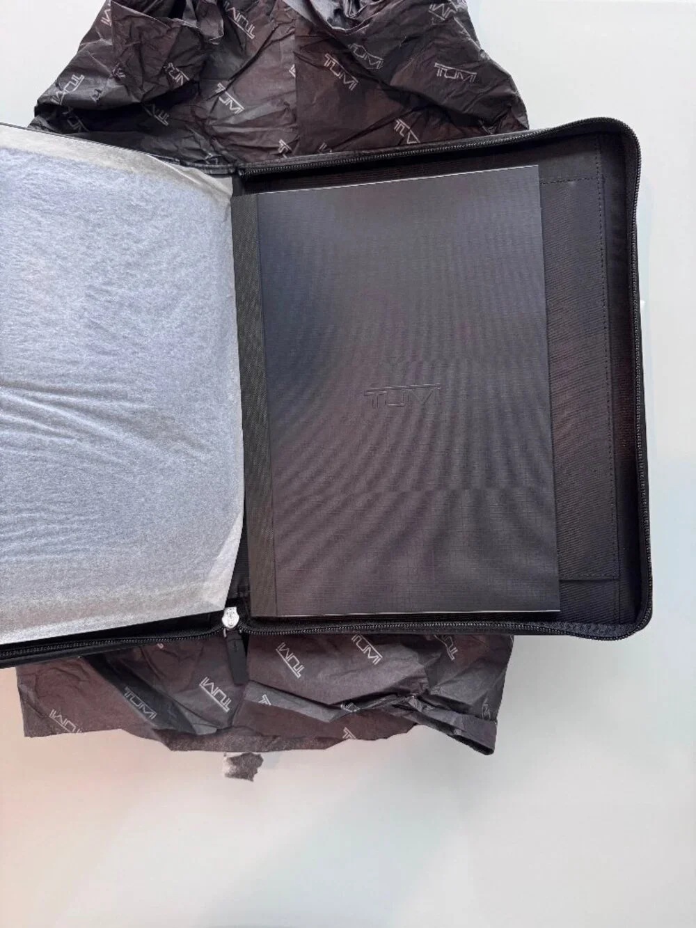 TUMI Alpha Black Ballistic Nylon iPad Air Notepad Portfolio Organizer